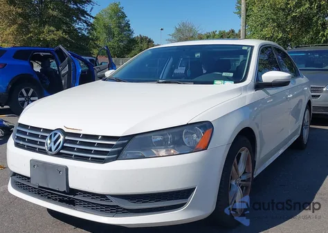 2014 Volkswagen Passat 2.0L Tdi Se из США, поврежденный, VIN 1VWBN7A30EC092659